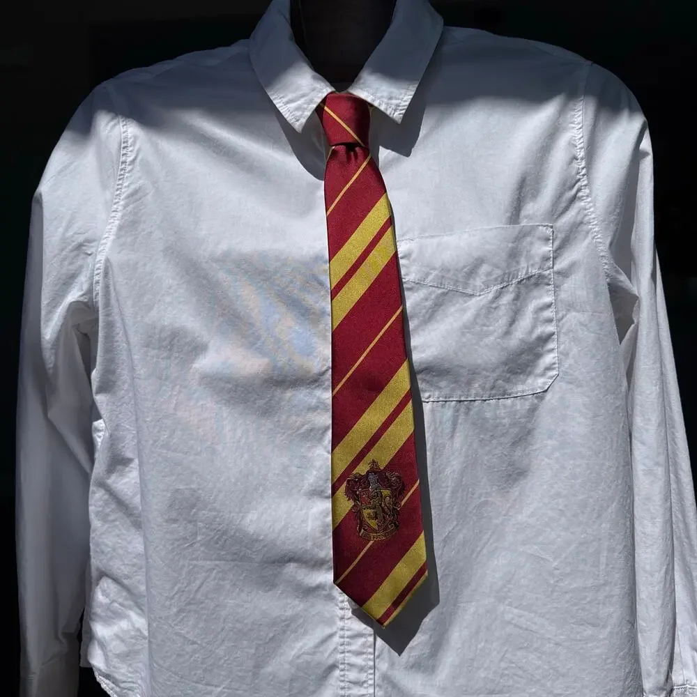 Harry Potter Gryffindor Necktie Burgundy Gold Striped House Crest Warner Bros